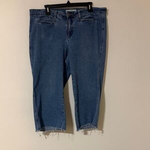 Classic Blue Women's Capri Jeans